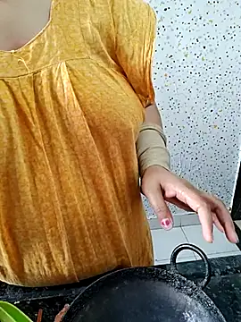 milf-kaira online show from 03/12/25, 03:02