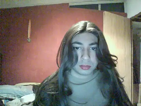 Snapshot of Yasmin_Paez99 chatting on 10/11/25, 12:54 Yasmin Paez99 online show from 10/11/25, 12:54