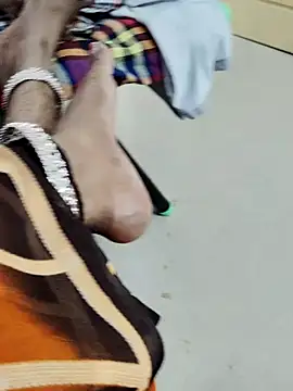 Snapshot of Tamilrojanew chatting on 04/03/26, 08:01 Tamilrojanew online show from 04/03/26, 08:01