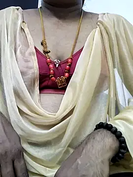 Snapshot of Tamilrojanew chatting on 04/04/26, 07:06 Tamilrojanew online show from 04/04/26, 07:06