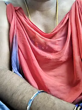 Snapshot of Tamilrojanew chatting on 04/05/26, 01:41 Tamilrojanew online show from 04/05/26, 01:41