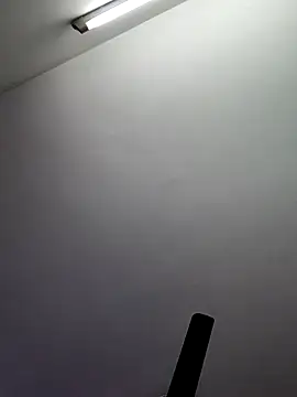 Snapshot of Tamilrojanew chatting on 04/19/26, 06:02 Tamilrojanew online show from 04/19/26, 06:02