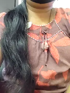 Snapshot of Tamilrojanew chatting on 06/29/26, 10:37 Tamilrojanew online show from 06/29/26, 10:37
