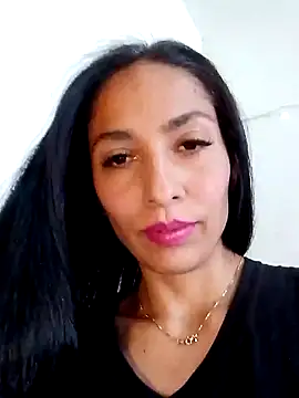 Snapshot of chloewildd_ chatting on 12/18/24, 08:36 chloewildd online show from 12/18/24, 08:36