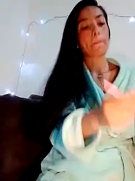 Snapshot of chloewildd_ chatting on 12/21/24, 09:01 chloewildd online show from 12/21/24, 09:01