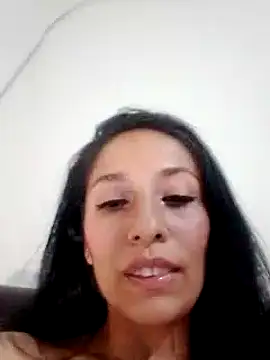 Snapshot of chloewildd_ chatting on 12/30/24, 12:32 chloewildd online show from 12/30/24, 12:32