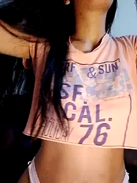 Snapshot of chloewildd_ chatting on 01/15/25, 03:43 chloewildd online show from 01/15/25, 03:43