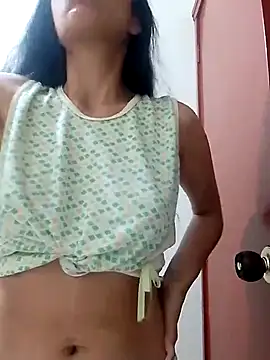 Snapshot of chloewildd_ chatting on 02/09/25, 11:25 chloewildd online show from 02/09/25, 11:25