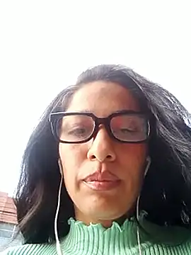 Snapshot of chloewildd_ chatting on 09/12/25, 09:48 chloewildd online show from 09/12/25, 09:48