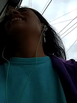 Snapshot of chloewildd_ chatting on 09/14/25, 05:01 chloewildd online show from 09/14/25, 05:01