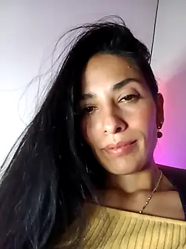 Snapshot of chloewildd_ chatting on 10/22/25, 08:41 chloewildd online show from 10/22/25, 08:41