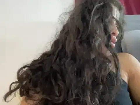 Snapshot of brithneysquirt chatting on 02/05/25, 01:15 brithneysquirt online show from 02/05/25, 01:15