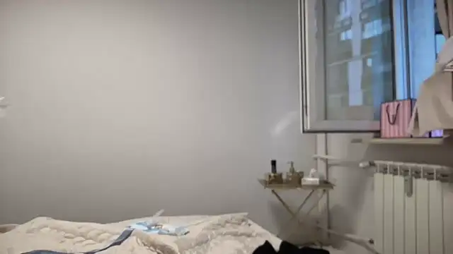 Snapshot of brithneysquirt chatting on 09/15/25, 04:40 brithneysquirt online show from 09/15/25, 04:40