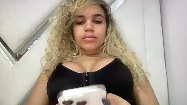 brithneysquirt online show from 12/23/25, 12:19