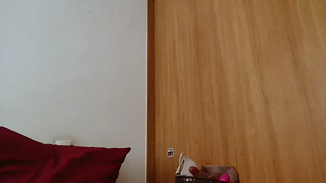 Snapshot of DirtyDi97 chatting on 11/26/25, 03:46 DirtyDi97 online show from 11/26/25, 03:46