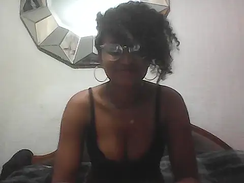 Snapshot of salveny chatting on 11/06/25, 12:39 salveny online show from 11/06/25, 12:39