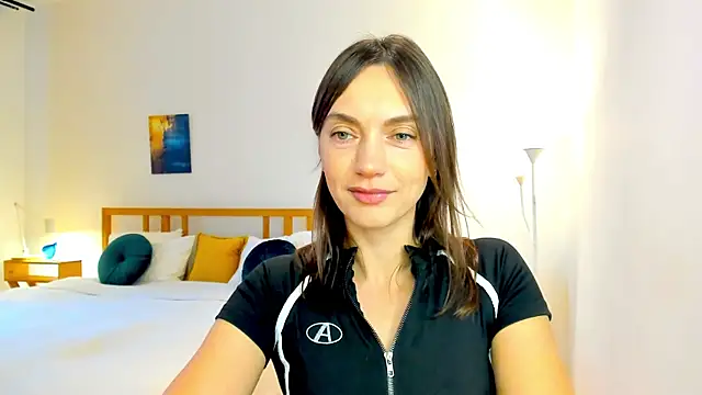 LovelyeeMia online show from 12/02/24, 07:14