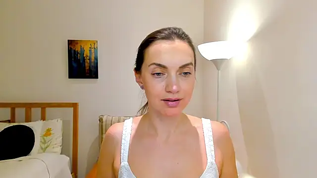 LovelyeeMia online show from 12/21/24, 01:42