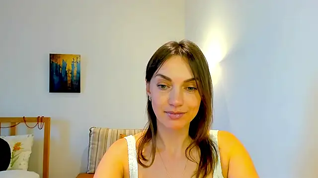 LovelyeeMia online show from 12/23/24, 10:21