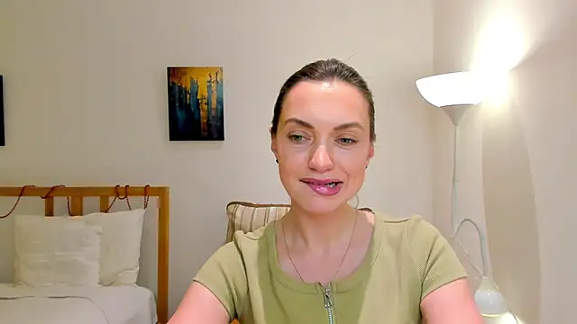 LovelyeeMia online show from 01/03/25, 01:58