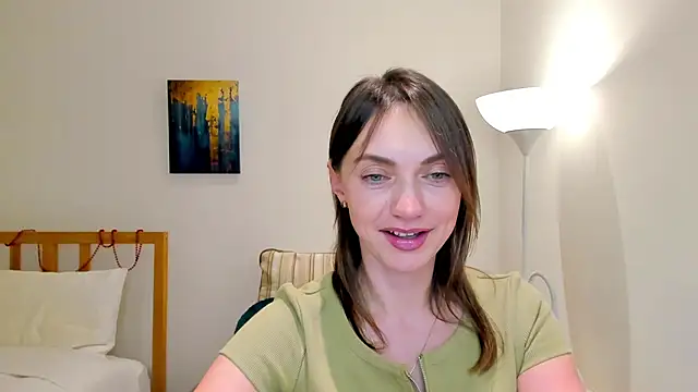 LovelyeeMia online show from 01/04/25, 06:09