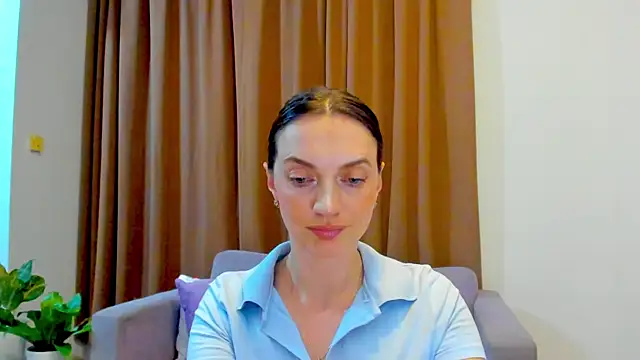 LovelyeeMia online show from 10/17/25, 12:08