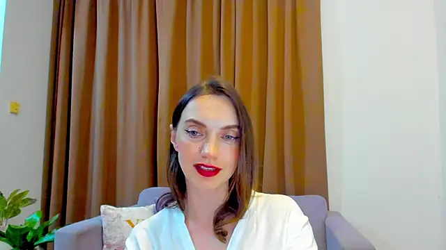 LovelyeeMia online show from 10/18/25, 02:40