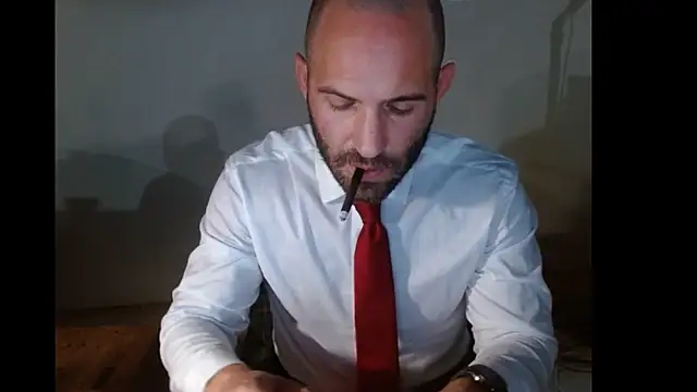 Snapshot of TheNakedPreacher chatting on 12/20/24, 02:27 TheNakedPreacher online show from 12/20/24, 02:27