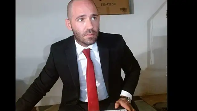 Snapshot of TheNakedPreacher chatting on 01/02/25, 09:11 TheNakedPreacher online show from 01/02/25, 09:11