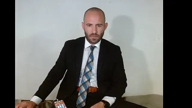 Snapshot of TheNakedPreacher chatting on 01/20/25, 02:46 TheNakedPreacher online show from 01/20/25, 02:46