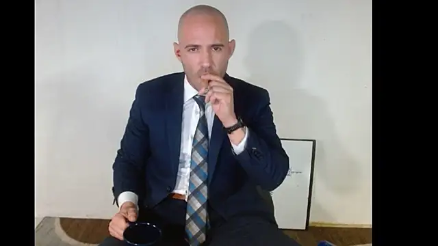 Snapshot of TheNakedPreacher chatting on 01/25/25, 09:04 TheNakedPreacher online show from 01/25/25, 09:04