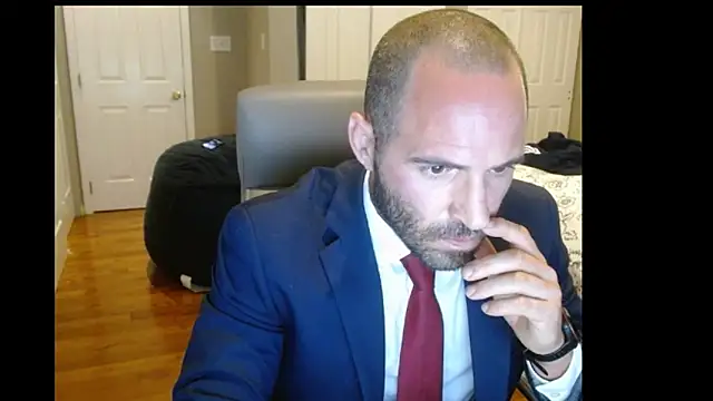 Snapshot of TheNakedPreacher chatting on 11/17/25, 12:11 TheNakedPreacher online show from 11/17/25, 12:11