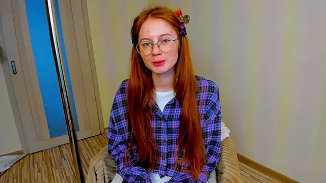 Fire Luna online show from 11/05/25, 06:46