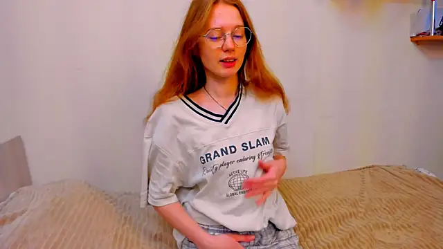 Fire Luna online show from 12/01/25, 04:28