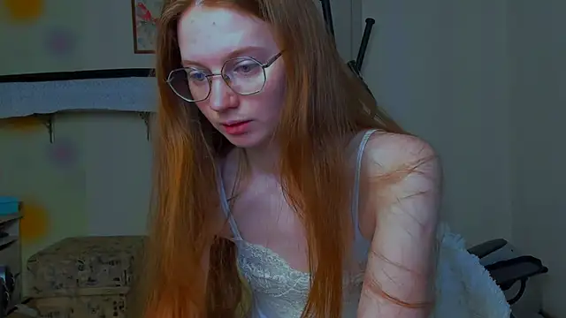 Fire Luna online show from 02/27/26, 04:34