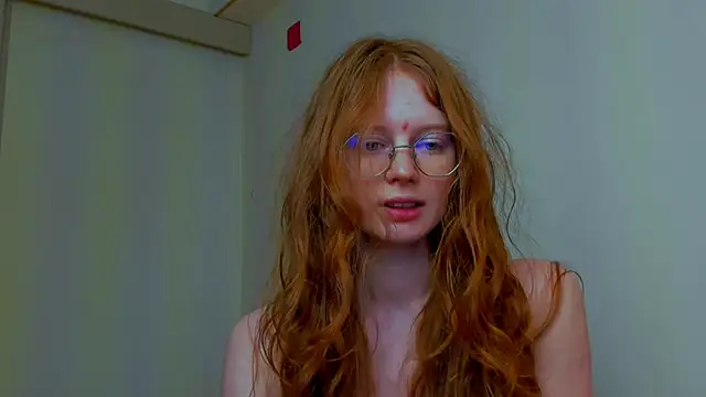 Snapshot of Fire_Luna chatting on 03/04/26, 07:36 Fire Luna online show from 03/04/26, 07:36