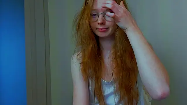 Snapshot of Fire_Luna chatting on 03/06/26, 05:48 Fire Luna online show from 03/06/26, 05:48