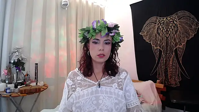 Snapshot of AmaRiv chatting on 12/13/24, 03:32 AmaRiv online show from 12/13/24, 03:32