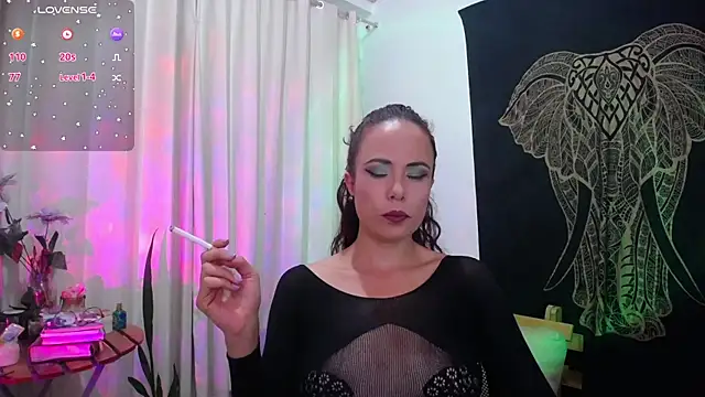 Snapshot of AmaRiv chatting on 09/28/25, 01:11 AmaRiv online show from 09/28/25, 01:11