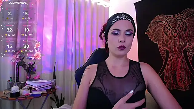 Snapshot of AmaRiv chatting on 11/29/25, 09:51 AmaRiv online show from 11/29/25, 09:51