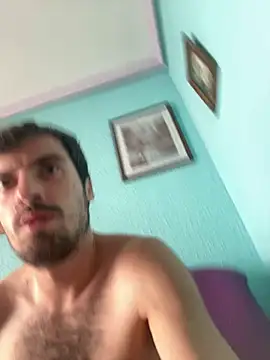 Snapshot of Frantri00@xh chatting on 10/18/25, 11:44 Frantri00xh online show from 10/18/25, 11:44