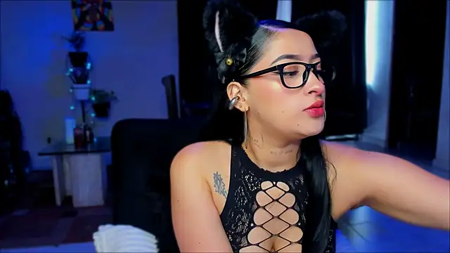 Snapshot of Kaaiiri chatting on 02/15/25, 01:38 Kaaiiri online show from 02/15/25, 01:38