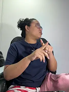 angela angels  online show from 10/24/25, 02:41