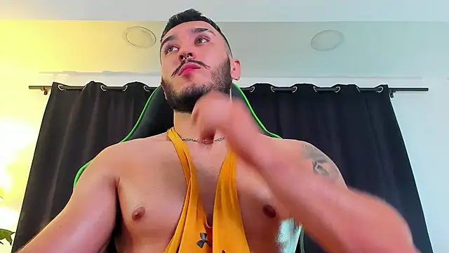 Snapshot of Zionmattis chatting on 12/11/24, 04:49 Zionmattis online show from 12/11/24, 04:49