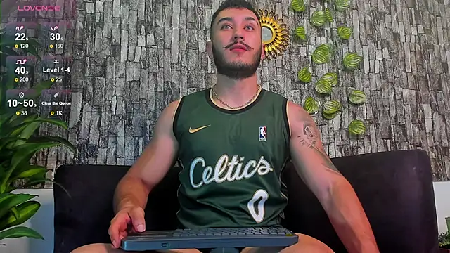 Snapshot of Zionmattis chatting on 03/15/25, 02:14 Zionmattis online show from 03/15/25, 02:14