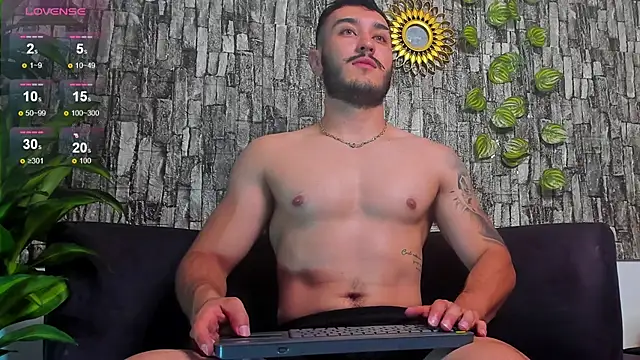 Snapshot of Zionmattis chatting on 03/16/25, 01:38 Zionmattis online show from 03/16/25, 01:38