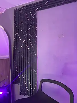 Snapshot of Zionmattis chatting on 03/13/26, 01:45 Zionmattis online show from 03/13/26, 01:45