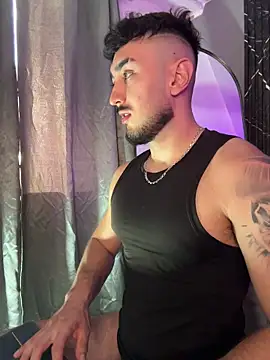 Snapshot of Zionmattis chatting on 03/15/26, 10:05 Zionmattis online show from 03/15/26, 10:05