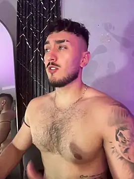 Snapshot of Zionmattis chatting on 03/17/26, 01:43 Zionmattis online show from 03/17/26, 01:43