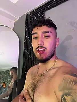 Snapshot of Zionmattis chatting on 04/01/26, 01:28 Zionmattis online show from 04/01/26, 01:28